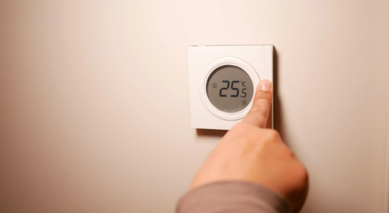 The Role of Thermostat Calibration During Professional AC Repair