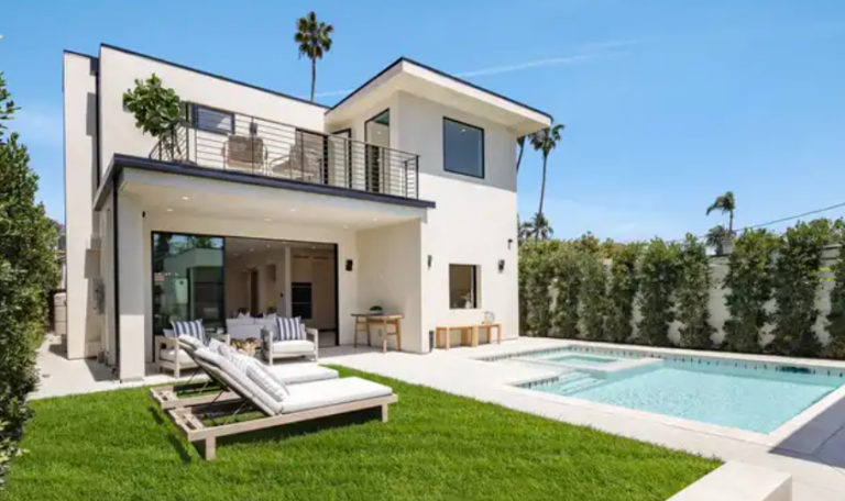 A Fresh Start for the New Year: How a New Home for Sale in Venice Sets the Tone for What Comes Next